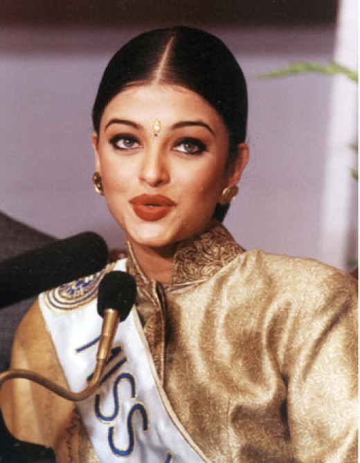 Как изменилась самая красивая женщина в мире 1994 года!
