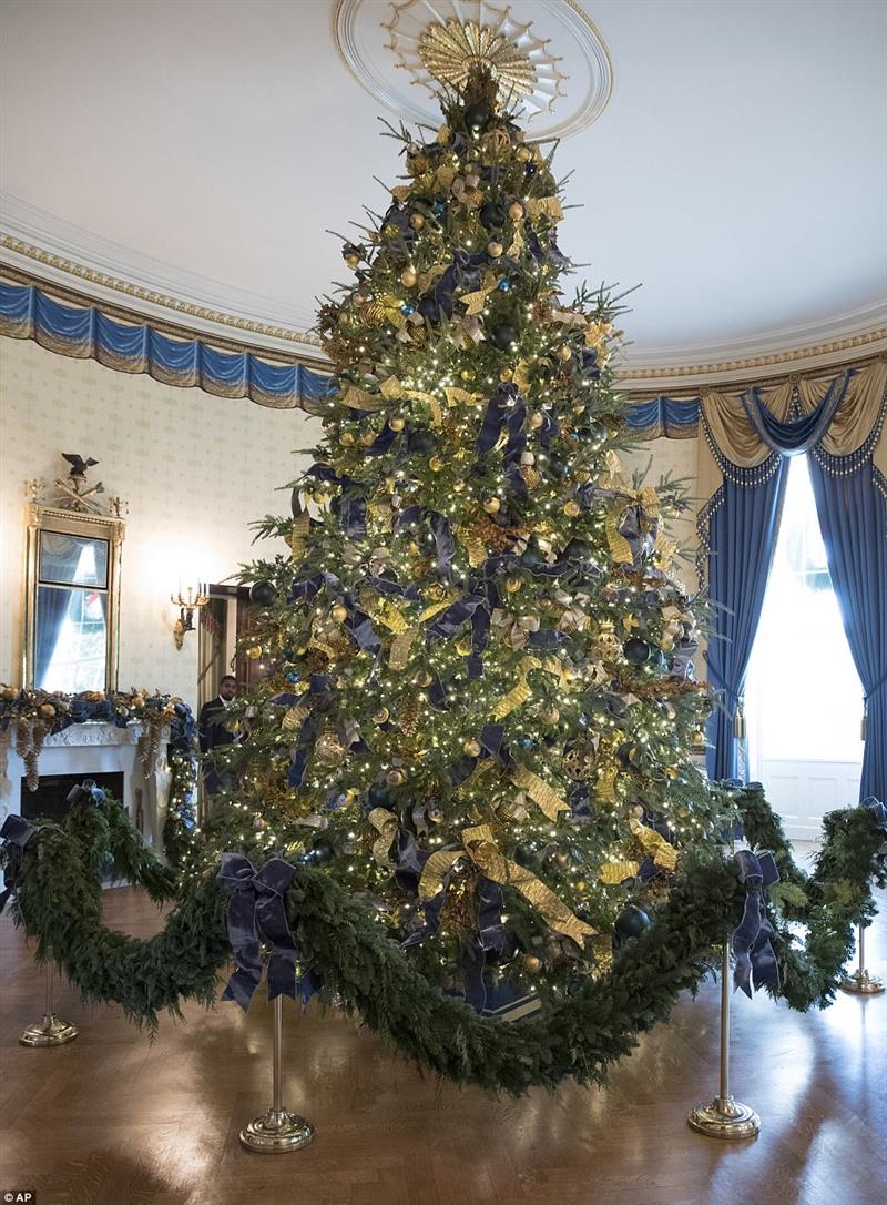 Добрые воспоминания - Мелания Трамп превратила белый дом в настоящую сказку к Рождеству!
