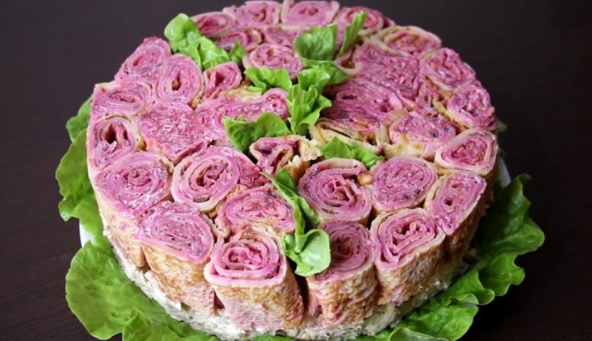 Салат на праздник «Букет роз»