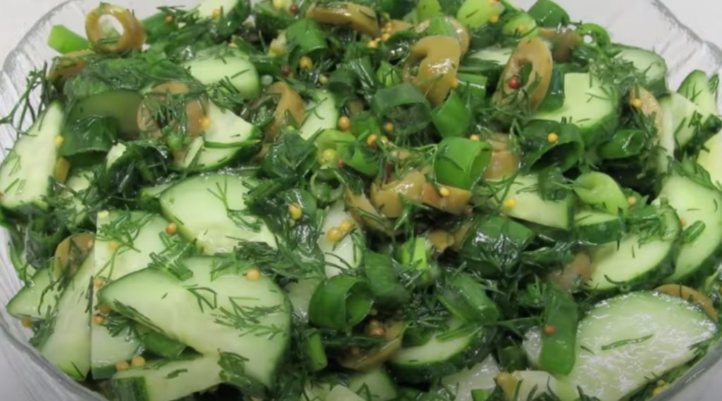 Весенние салаты на любой вкус! Сразу 4 рецепта салатов на каждый день – вкусные, быстрые и недорогие