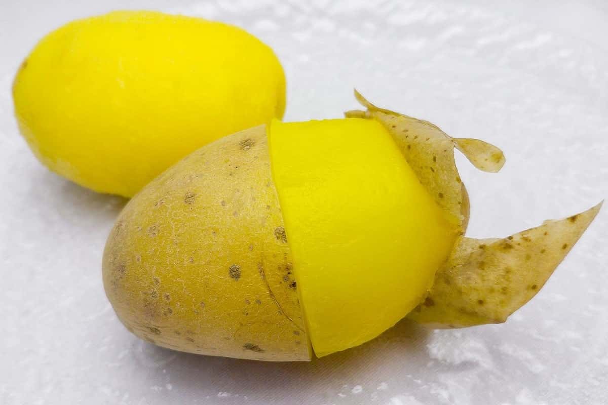 Как быстро очистить вареную картошку