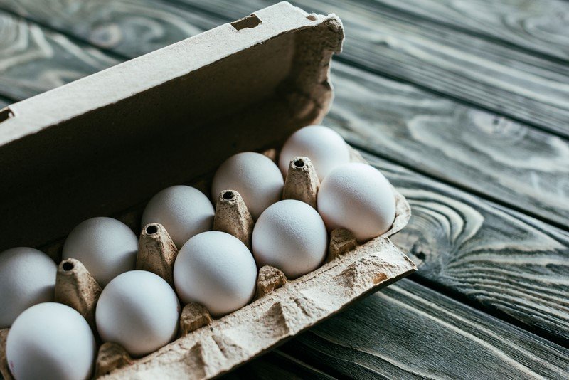Какие опасности подстерегают хозяйку при покупке яиц в коробке
